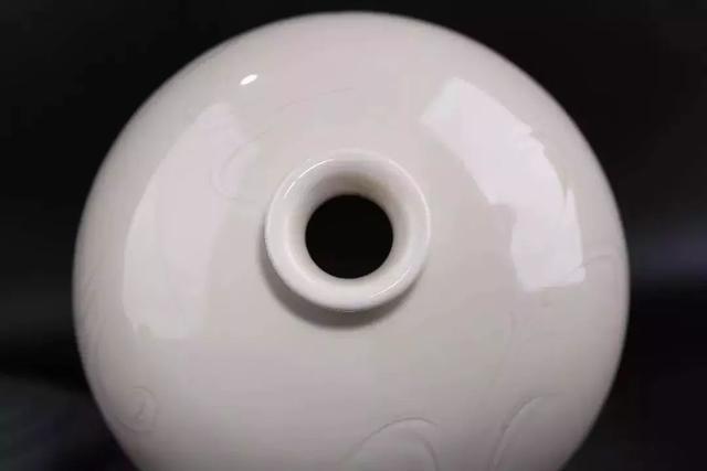 景德鎮瓷與德化瓷差異何在？——日用陶瓷制品銷售視角下的對比分析